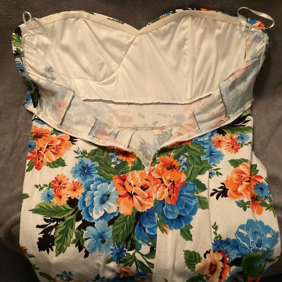 Vintage 2000s Beautiful Torrid Floral Mini Dress - Picture 10 of 12